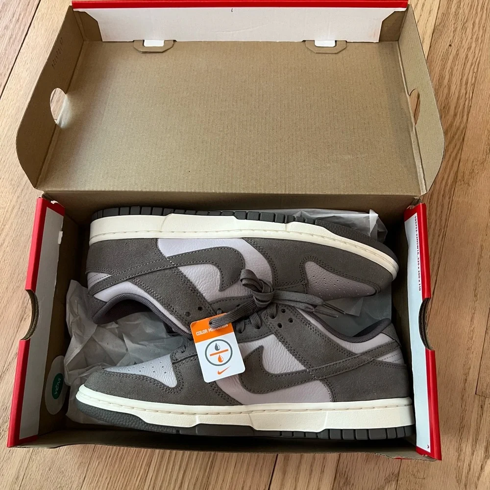 SOLD!!Nike Dunk Low Retro SE Leather/Suede - Picture 4 of 5